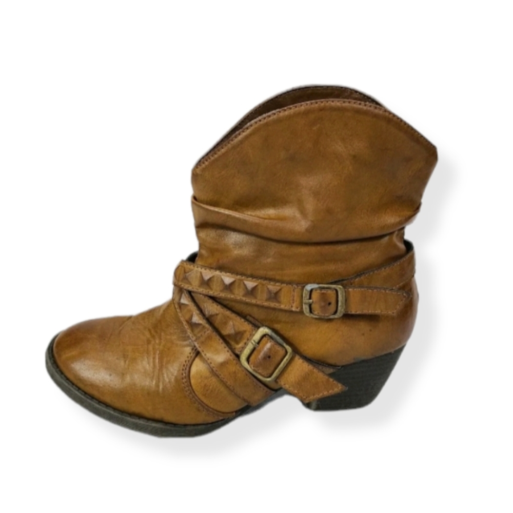 MIA Devynn Western Ankle Boots